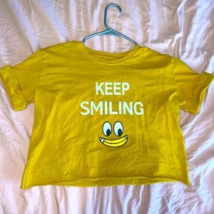 Keep Smiling Cropped Tee 🍌
